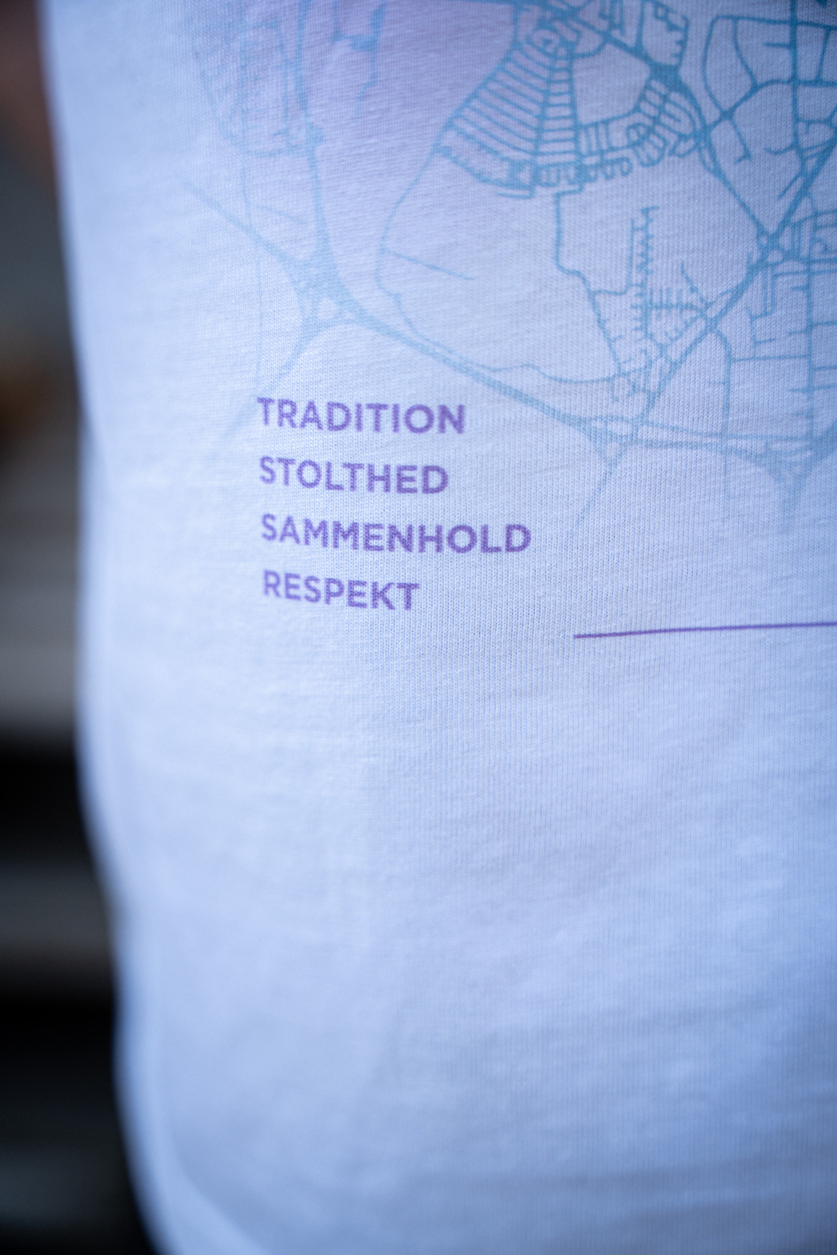 1000 Kamp t-shirt