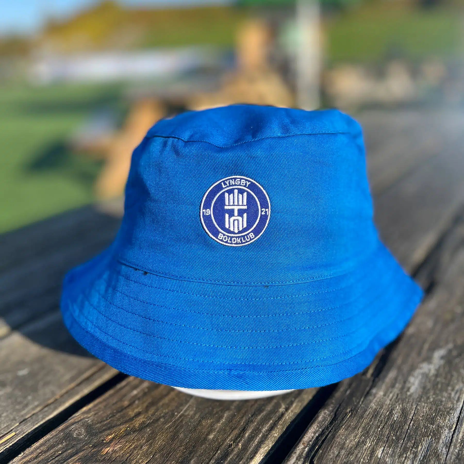 Bøllehat broderet logo